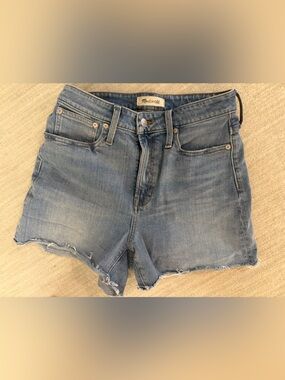 Madewell Women's High-Rise curvy perfect vintage denim shorts